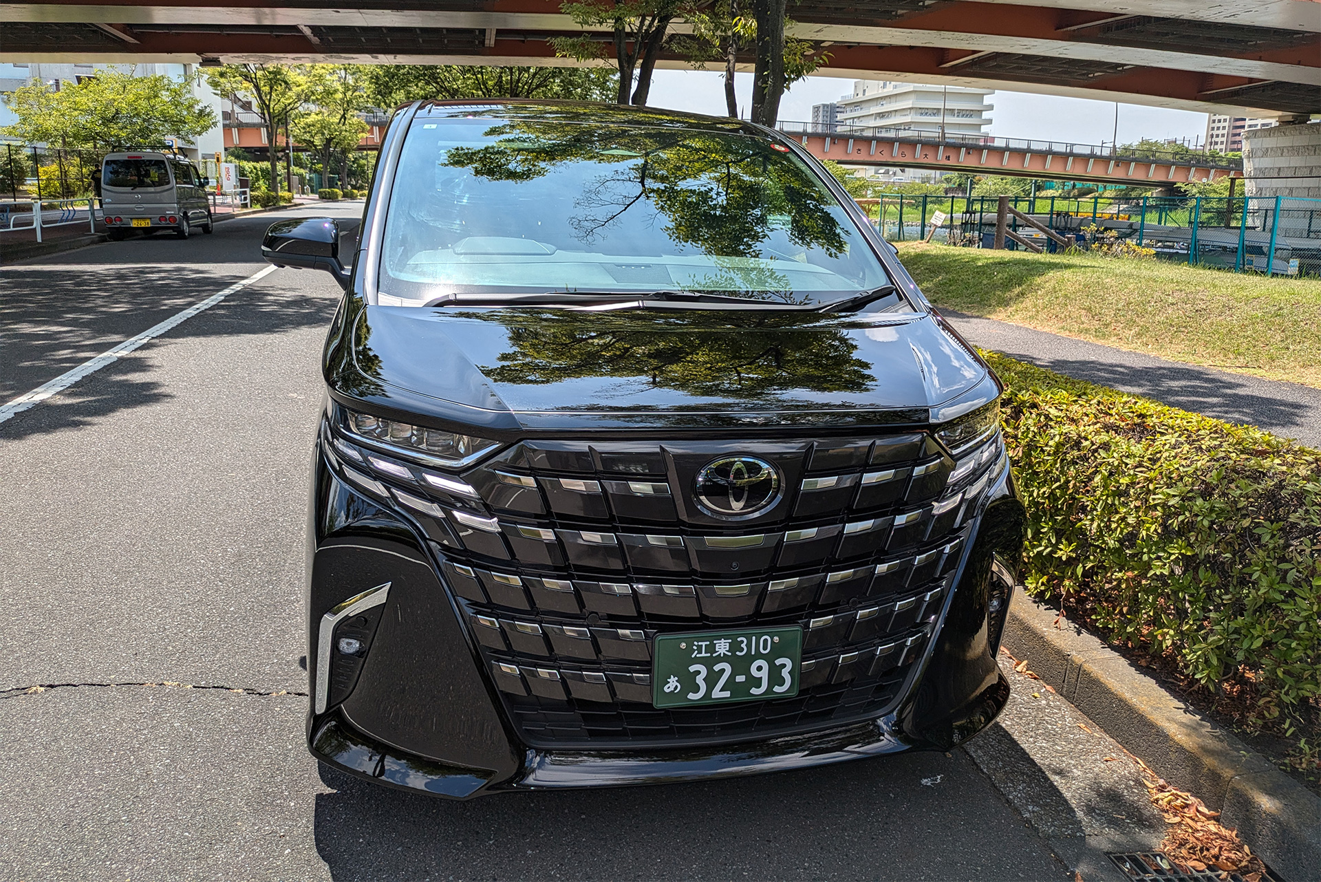 アルファード外観